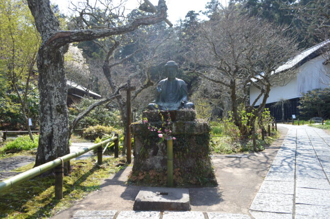 東慶寺の金仏